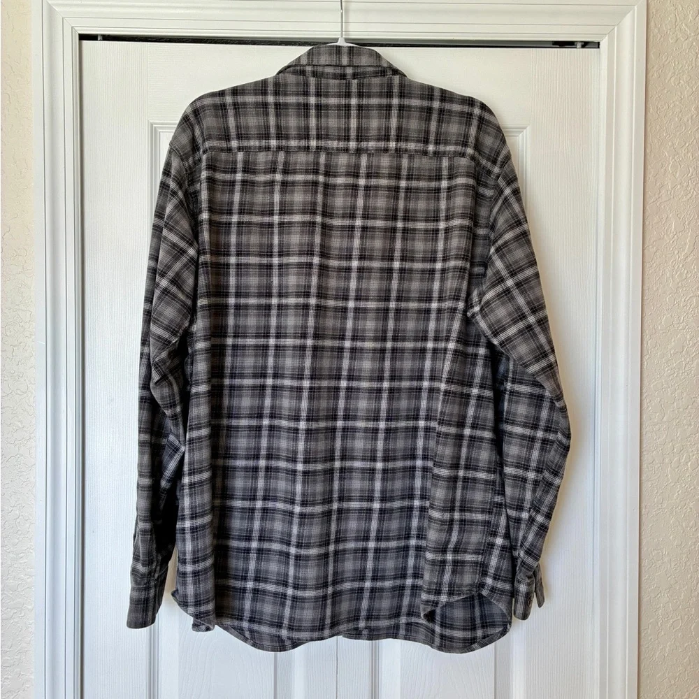 Columbia Flannel Shirt Men’s XL Gray Plaid Button Down Outdoor Layering Hiking - Picture 4 of 14